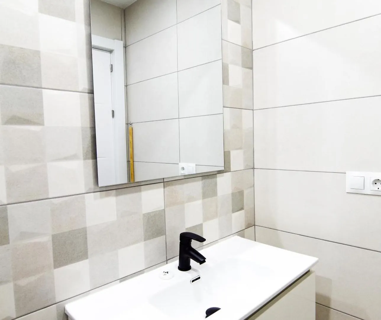 Letmalaga Agustin Montes Apartment