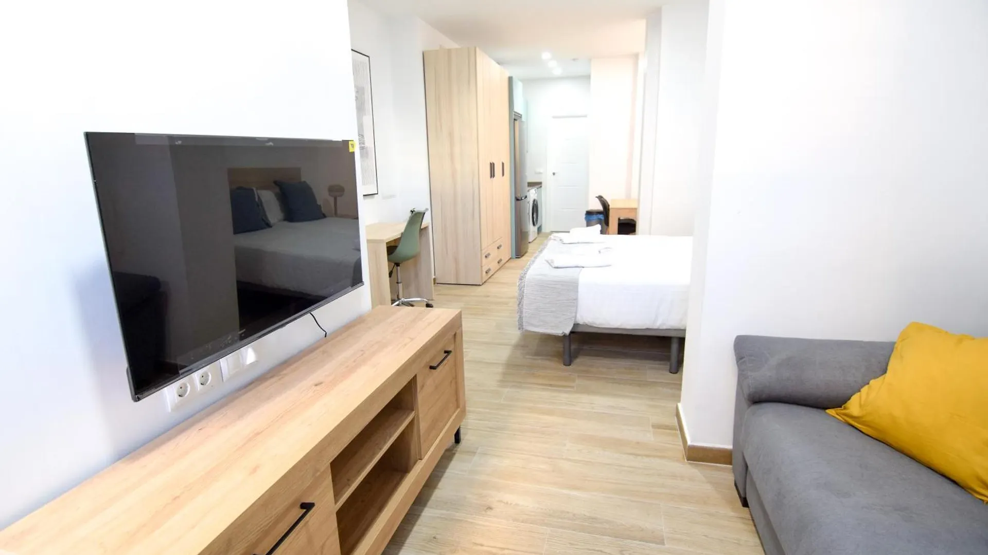 Letmalaga Agustin Montes Apartment